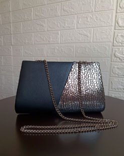 CLUTCH DAYANNE NEGRO CUERO