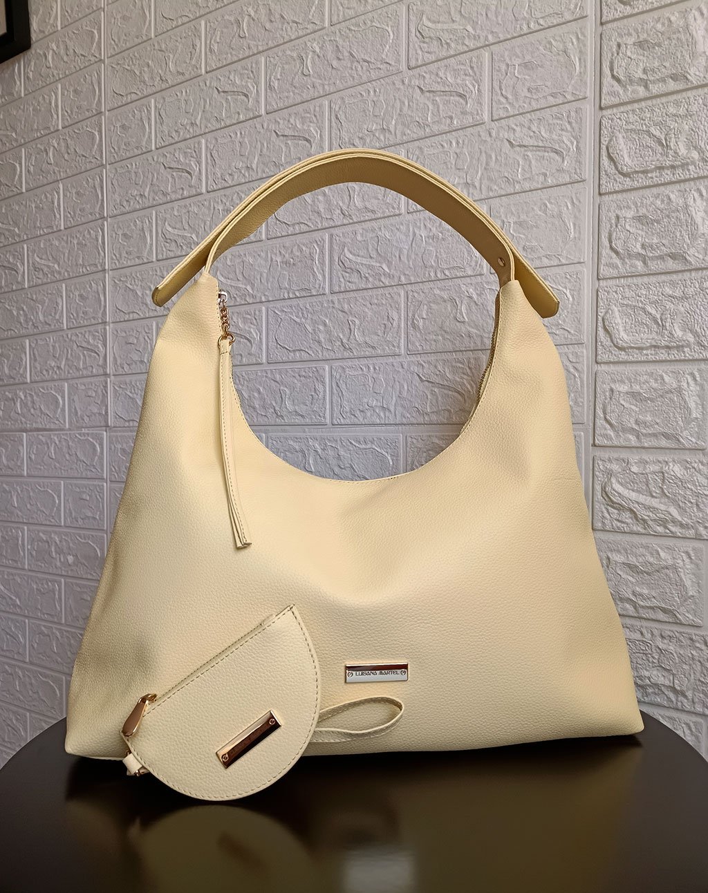 RENATA CUERO MANTEQUILLA